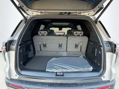 New 2026 Chevrolet Traverse Z71 w/ Enhanced Driving Package image 29