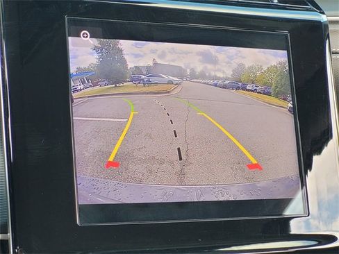 Used 2023 Jeep Grand Cherokee L Laredo image 23