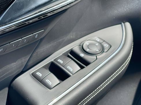 Certified 2022 Buick Envision Essence w/ Sport Touring Package FWD image 13