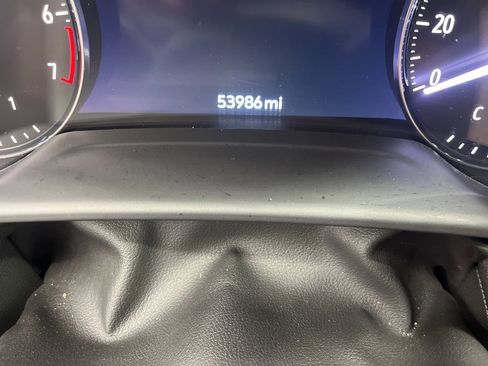 Used 2023 Buick Envision Essence image 13