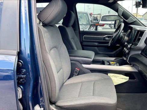 Used 2022 RAM 1500 Big Horn AWD/4WD image 10