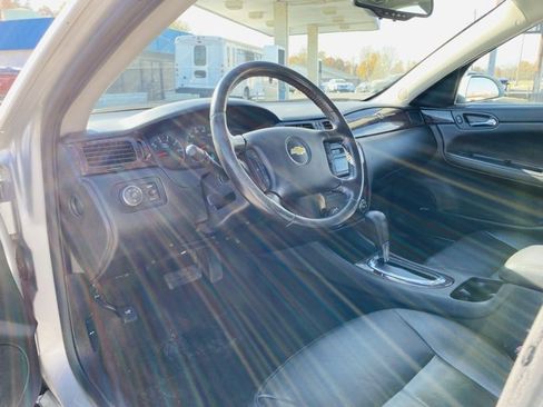Used 2013 Chevrolet Impala LTZ image 26