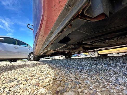 Used 2013 Chrysler 200 Touring FWD image 13