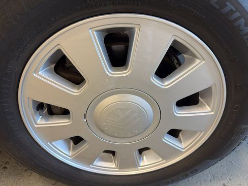 Used 2004 Mercury Grand Marquis LS RWD image 34