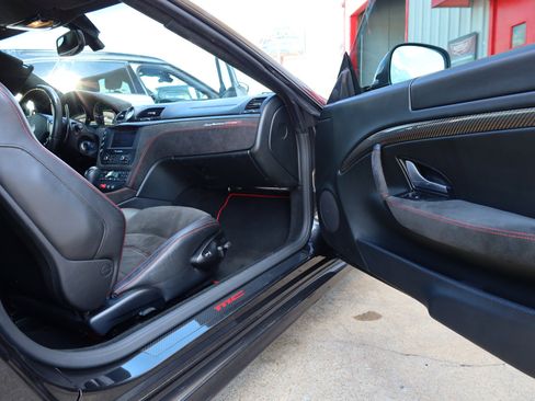 Used 2014 Maserati GranTurismo MC image 29