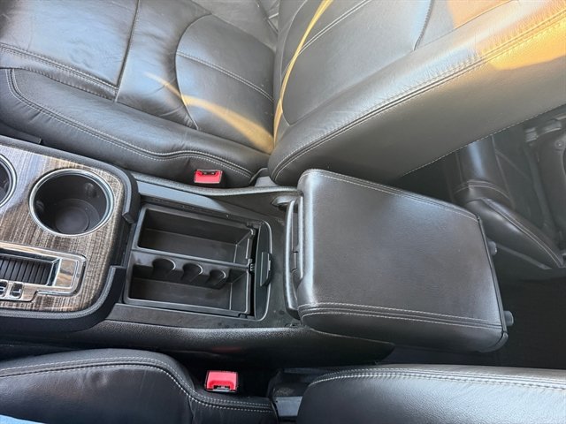 Used 2016 GMC Acadia SLT AWD/4WD image 30