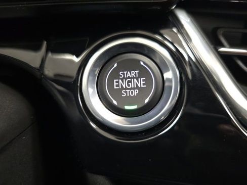 Certified 2026 Chevrolet Trax RS w/ Sunroof Package image 19