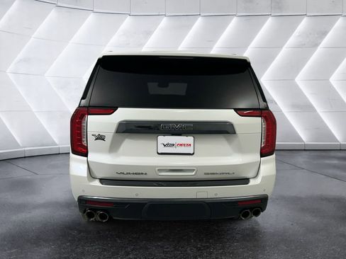 Used 2023 GMC Yukon XL Denali Ultimate image 5