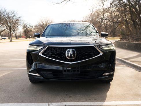 Used 2023 Acura MDX SH-AWD w/ Technology Package image 3