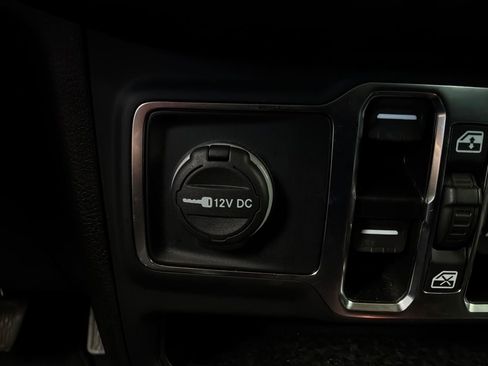 Used 2025 Jeep Wrangler Unlimited Sport AWD/4WD image 21