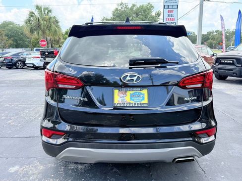 Used 2017 Hyundai Santa Fe Sport FWD image 5