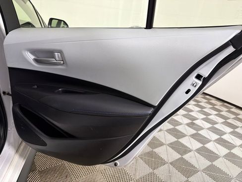 Used 2022 Toyota Corolla SE FWD image 16