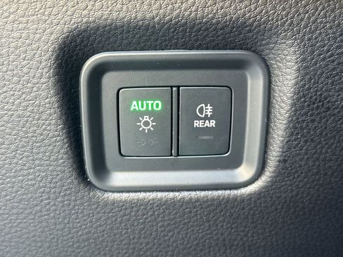 Certified 2024 Porsche Cayenne S AWD/4WD image 30