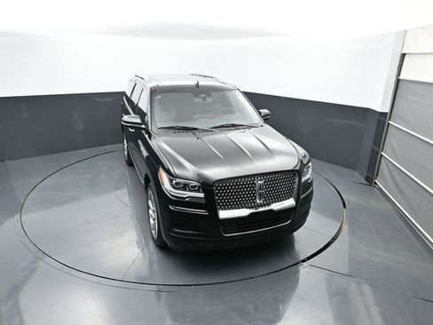 Used 2024 Lincoln Navigator Reserve AWD/4WD image 21