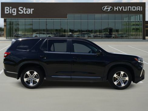 Used 2025 Honda Pilot EX-L image 5