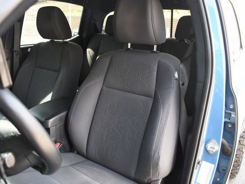 Used 2019 Toyota Tacoma TRD Off-Road w/ Technology Package image 17