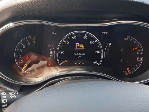 Used 2019 Jeep Grand Cherokee Limited AWD/4WD image 19
