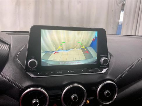 Used 2022 Nissan Sentra SV w/ Trunk Package image 19