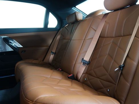 New 2026 BMW 750e xDrive w/ Executive Package image 16