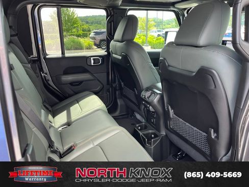 New 2026 Jeep Gladiator Mojave AWD/4WD image 24