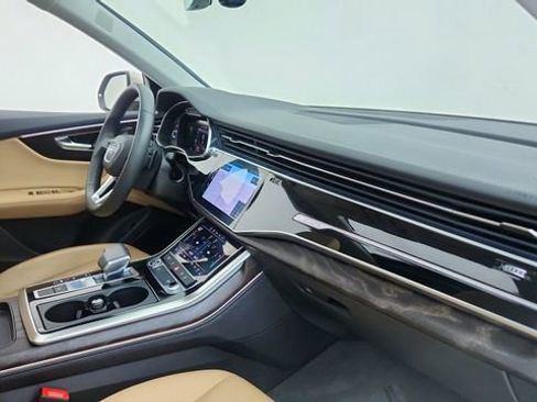 Used 2023 Audi Q8 Premium Plus w/ Premium Plus Package image 20