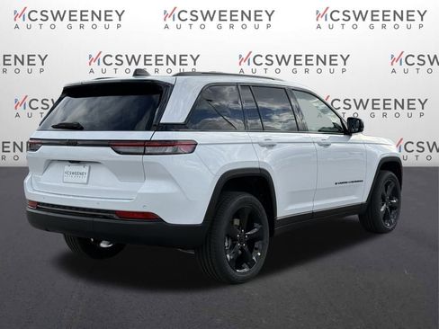 New 2025 Jeep Grand Cherokee Laredo image 5
