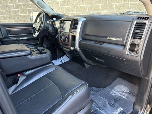 Used 2018 RAM 2500 Laramie w/ Cold Weather Group image 35