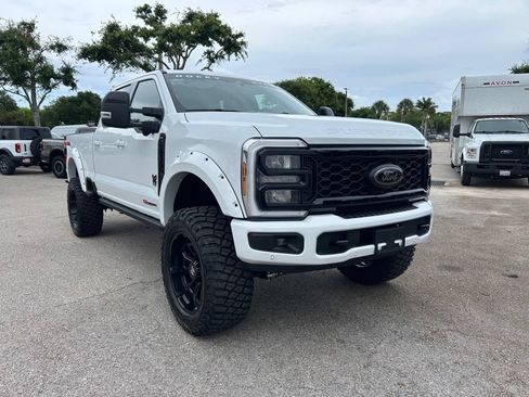 New 2026 Ford F250 Lariat w/ Black Appearance Package AWD/4WD image 2
