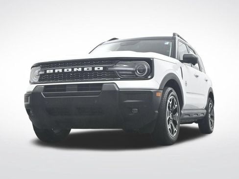 Used 2025 Ford Bronco Sport Outer Banks w/ Outer Banks Tech Package+ AWD/4WD image 40