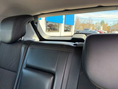 Used 2019 Chevrolet Trax LT w/ LT Convenience Package AWD/4WD image 26