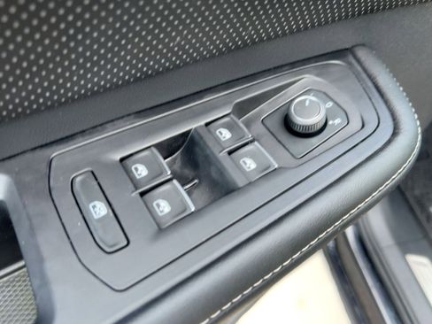 Used 2024 Volkswagen Atlas SE image 22