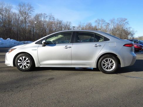 Used 2020 Toyota Corolla LE image 8