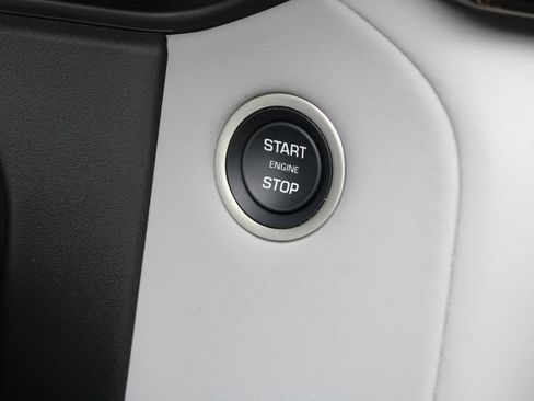 Used 2026 Land Rover Range Rover Velar S AWD/4WD image 24