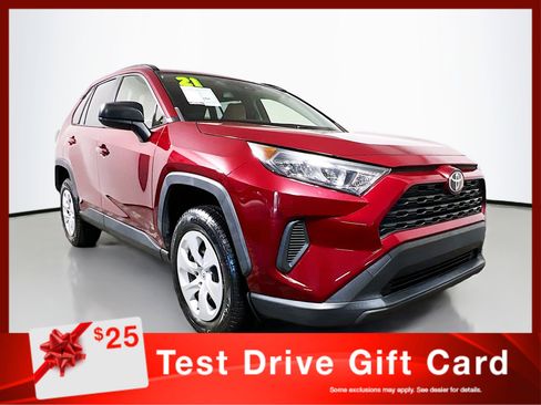 Used 2021 Toyota RAV4 LE image 1