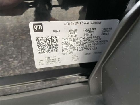 Used 2025 Chevrolet Trax LS w/ LS Convenience Package image 11