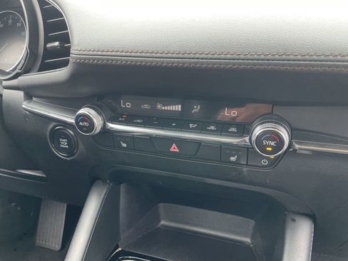 Used 2024 MAZDA MAZDA3 s FWD image 27