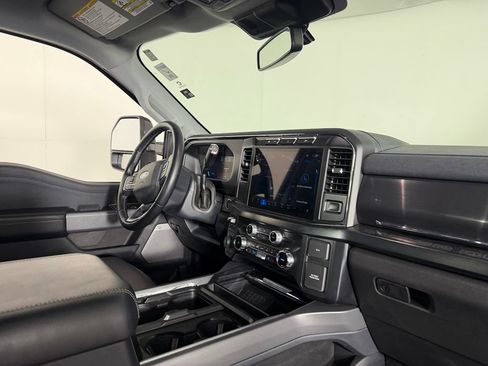 Used 2024 Ford F250 Lariat AWD/4WD image 33