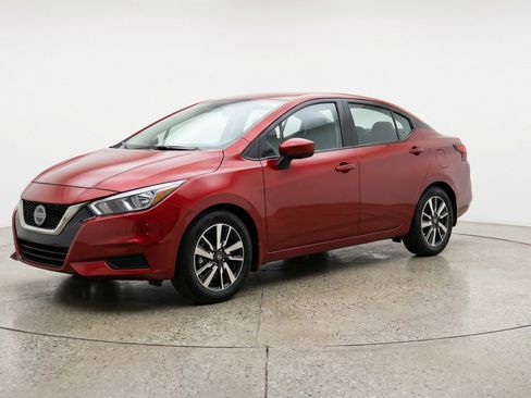 Used 2025 Nissan Versa SV image 3