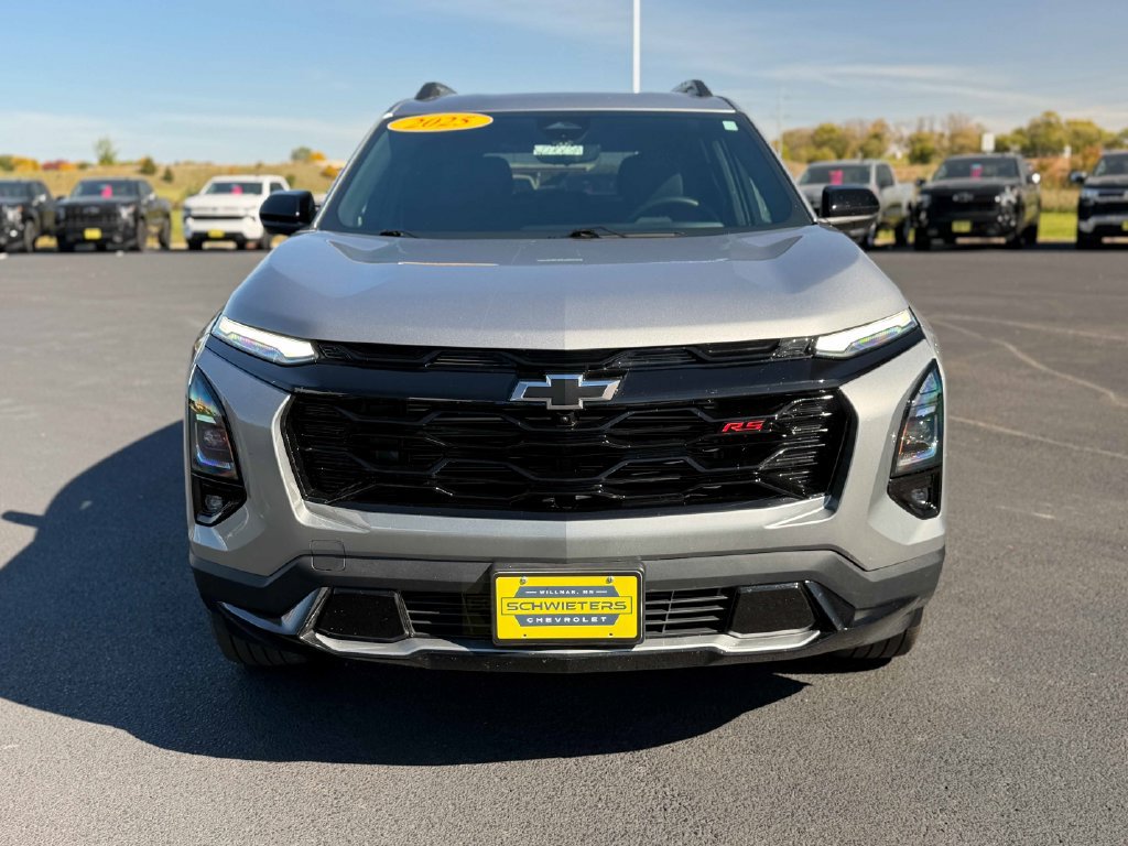 Used 2025 Chevrolet Equinox RS w/ Safety and Technology Package AWD/4WD image 2