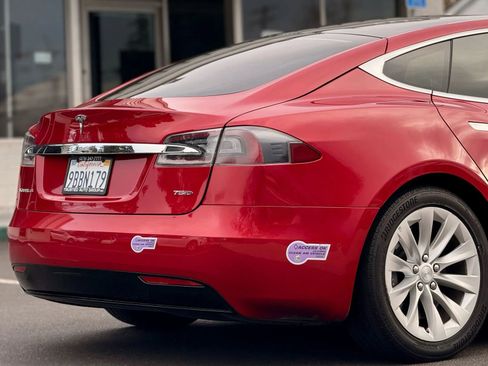 Used 2018 Tesla Model S 75D image 9