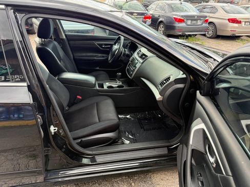 Used 2017 Nissan Altima 2.5 SR FWD image 16