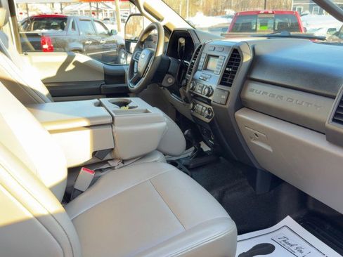 Used 2017 Ford F250 XL w/ Power Equipment Group image 13