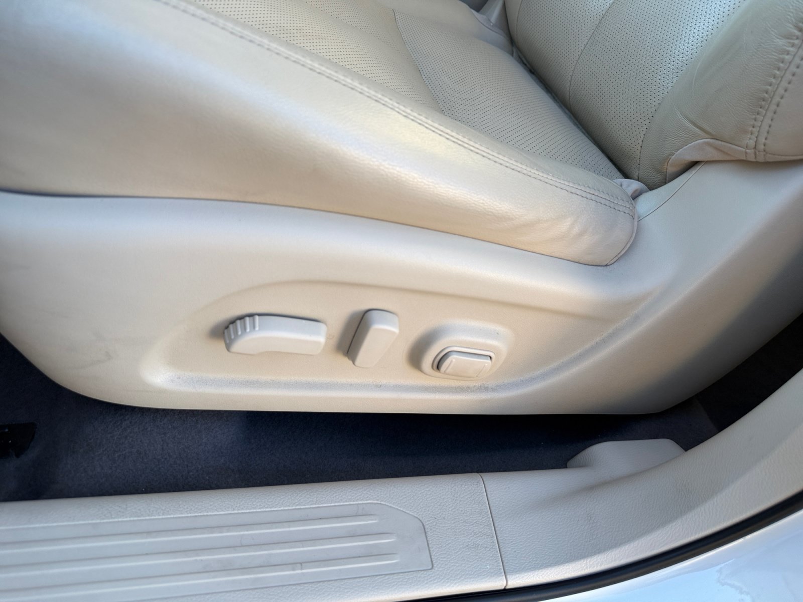 Used 2018 Nissan Murano Platinum FWD image 14
