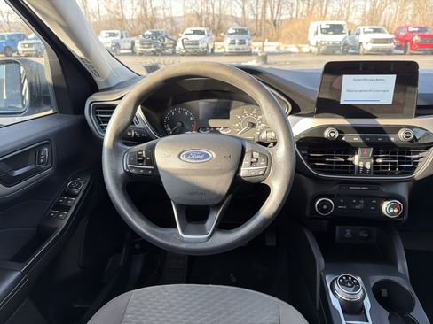 Used 2022 Ford Escape SE image 20