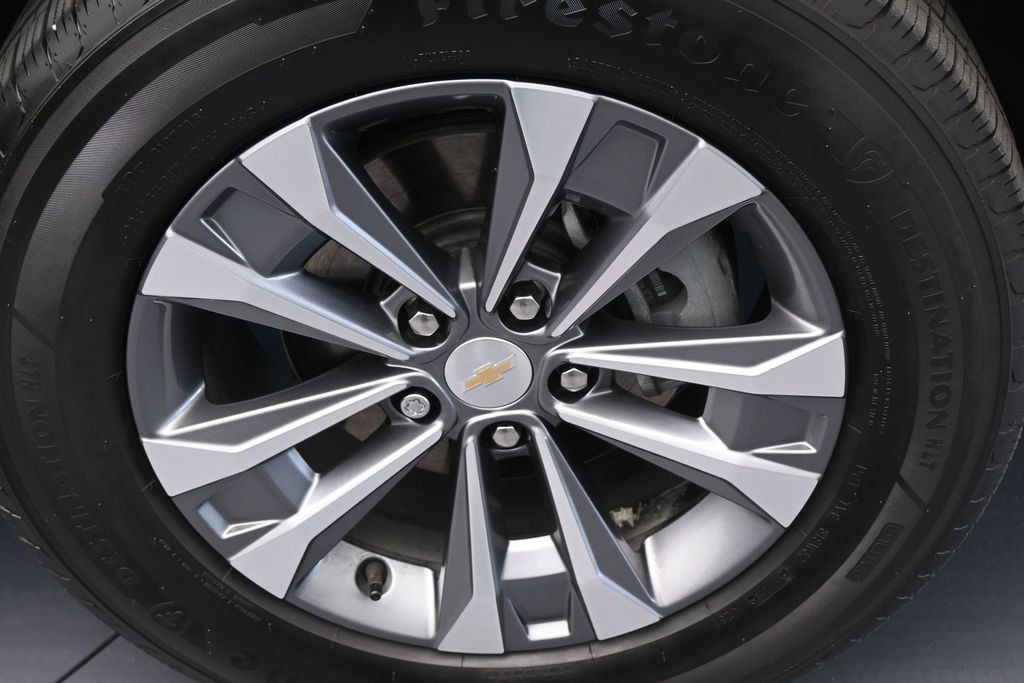 Used 2026 Chevrolet Equinox LT FWD image 41