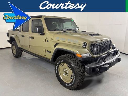 New 2026 Jeep Gladiator Willys AWD/4WD image 1