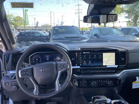 New 2026 Chevrolet Silverado 1500 LT Trail Boss w/ Convenience Package II AWD/4WD image 16