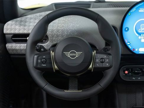 Certified 2025 MINI Cooper S image 16