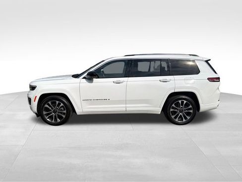 Used 2021 Jeep Grand Cherokee L Overland w/ Luxury Tech Group IV AWD/4WD image 6
