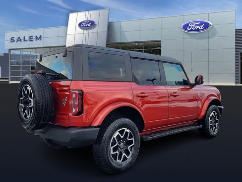 Used 2024 Ford Bronco Outer Banks image 4